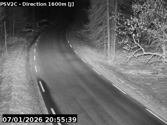 <h2>Webcam en direction de la Station de ski de Puy-Saint-Vincent 1600 sur la D804, au début de l'ascension vers la station en venant du village de Puy-Saint-Vincent</h2>