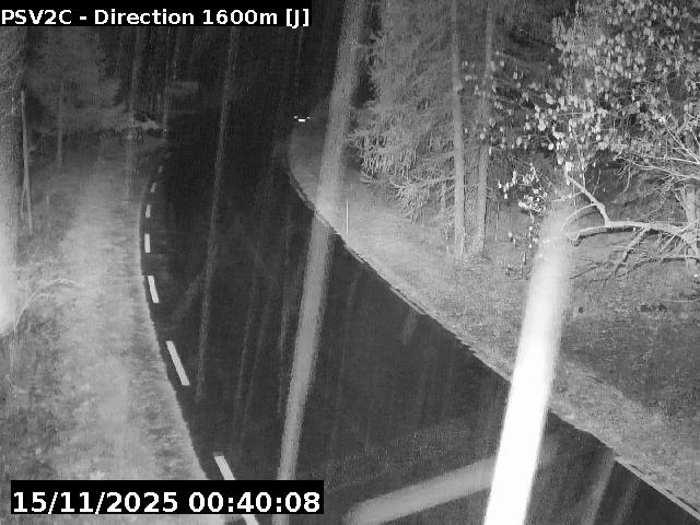 <h2>Webcam en direction de la Station de ski de Puy-Saint-Vincent 1600 sur la D804, au début de l'ascension vers la station en venant du village de Puy-Saint-Vincent</h2>