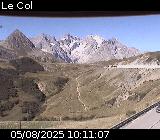 Caméra routière France - D1091, à proximité du col du Lautaret. Vue multiple entre le Refuge du Lautaret, la route vers Briançon et la route vers le Lautaret