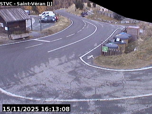 <h2>Clone of Webcam au début de la D947 au niveau du carrefour de l'Estéyère, proche de la jonction avec la D902 à Château Queyras</h2>