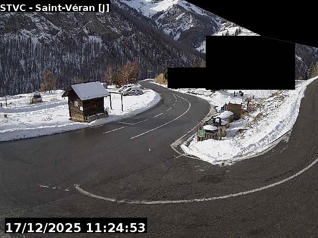 <h2>Clone of Webcam au début de la D947 au niveau du carrefour de l'Estéyère, proche de la jonction avec la D902 à Château Queyras</h2>