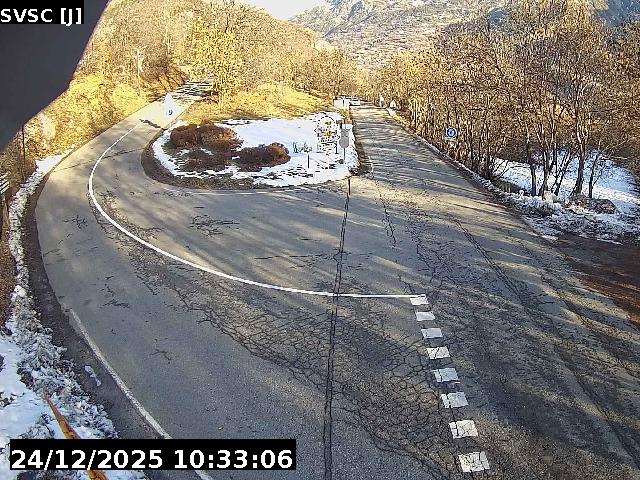 <h2>Webcam à Puy-Saint-Vincent, à la jonction entre la D4 et la D804 qui permet l'accès à la Station de ski de Puy-Saint-Vincent 1600</h2>