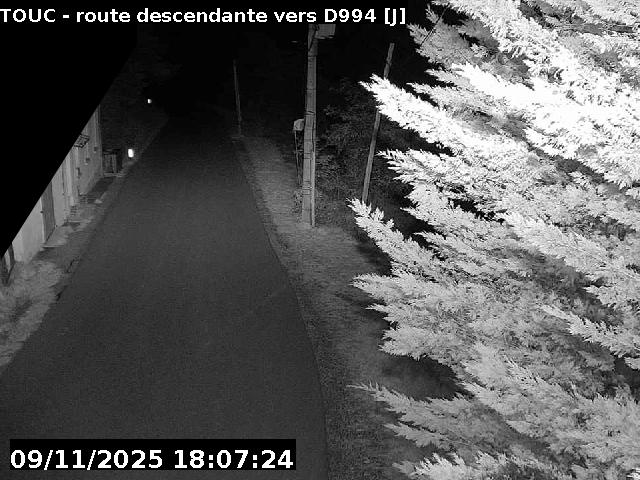 <h2>Webcam à Ribeyret au niveau du col des Tourettes sur la D26. Vue orientée vers la D994</h2>