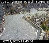 Webcam sur la D902 au niveau des Gorges du Guil. Caméra située à l'entrée du Tunnel des Roches Violettes. Vue orientée vers Guillestre