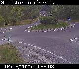 <h2>Webcam sur la D902 à Guillestre sur la route qui mène à la station de ski de Vars. Caméra située au niveau du rond-point à l'intersection avec la D902A</h2>