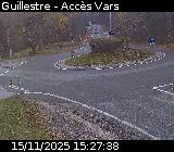 <h2>Webcam sur la D902 à Guillestre sur la route qui mène à la station de ski de Vars. Caméra située au niveau du rond-point à l'intersection avec la D902A</h2>