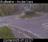 <h2>Webcam sur la D902 à Guillestre sur la route qui mène à la station de ski de Vars. Caméra située au niveau du rond-point à l'intersection avec la D902A</h2>