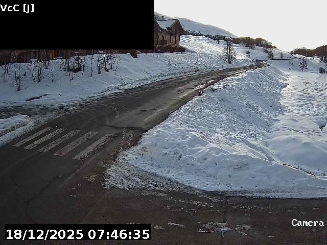 <h2>Webcam dans la station de ski de Vars au niveau du parking Le Fournet sur la D902</h2>